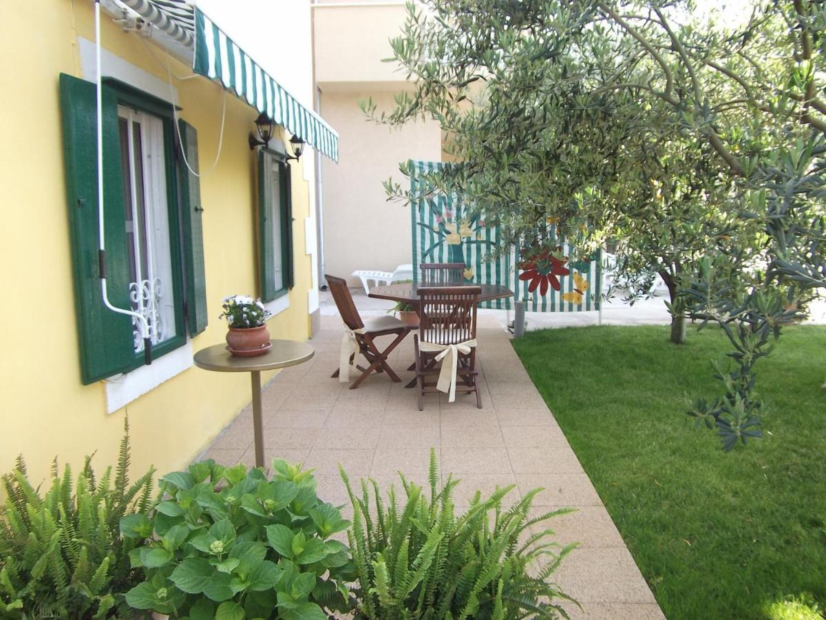 Apartments By The Sea Blace, Neretva Delta - Usce Neretve - 16068 Eksteriør bilde