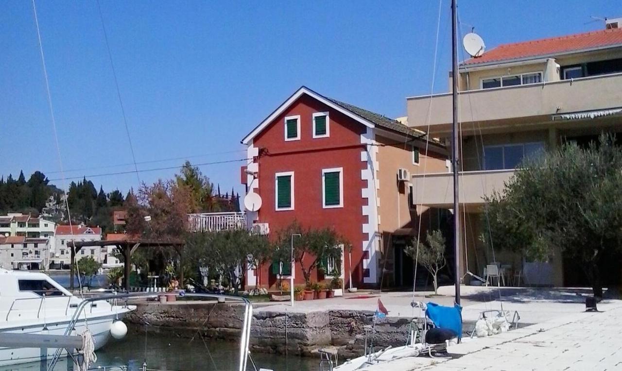 Apartments By The Sea Blace, Neretva Delta - Usce Neretve - 16068 Eksteriør bilde